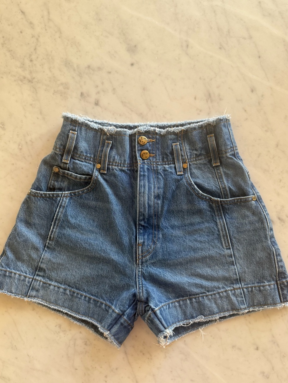 Worn Ulla Johnson Denim Charlotte Shorts in Danube Size 27 Jean